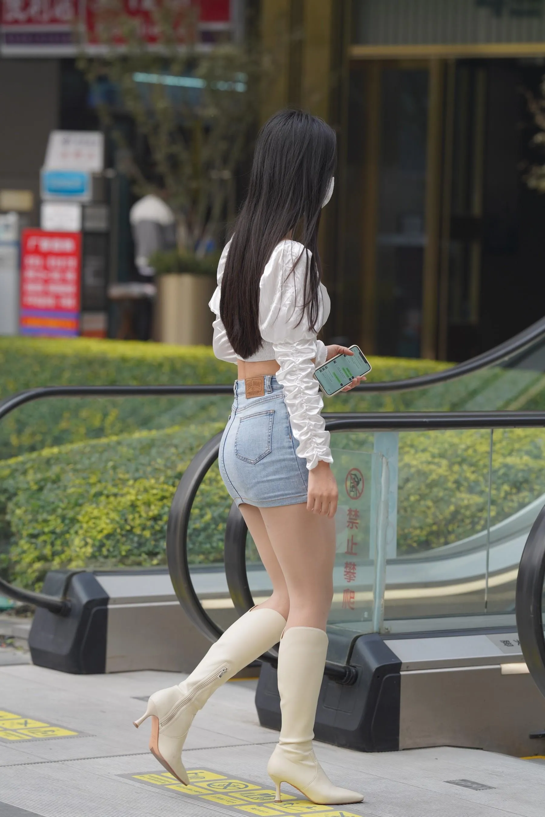 魔镜街拍 NO.170 凯恩街拍摄影-牛仔裙小姐姐 [304P]插图2